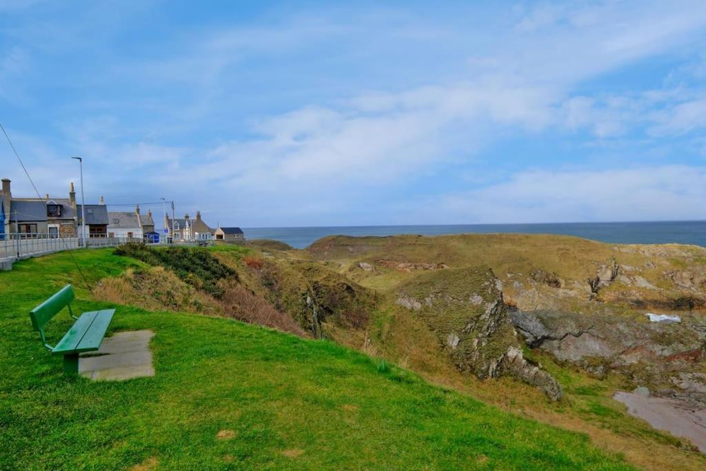Cliff Top Cottage With Sea Views Portknockie 외부 사진